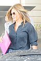 jennifer aniston arrives in la while justin theroux cruises through nyc 05