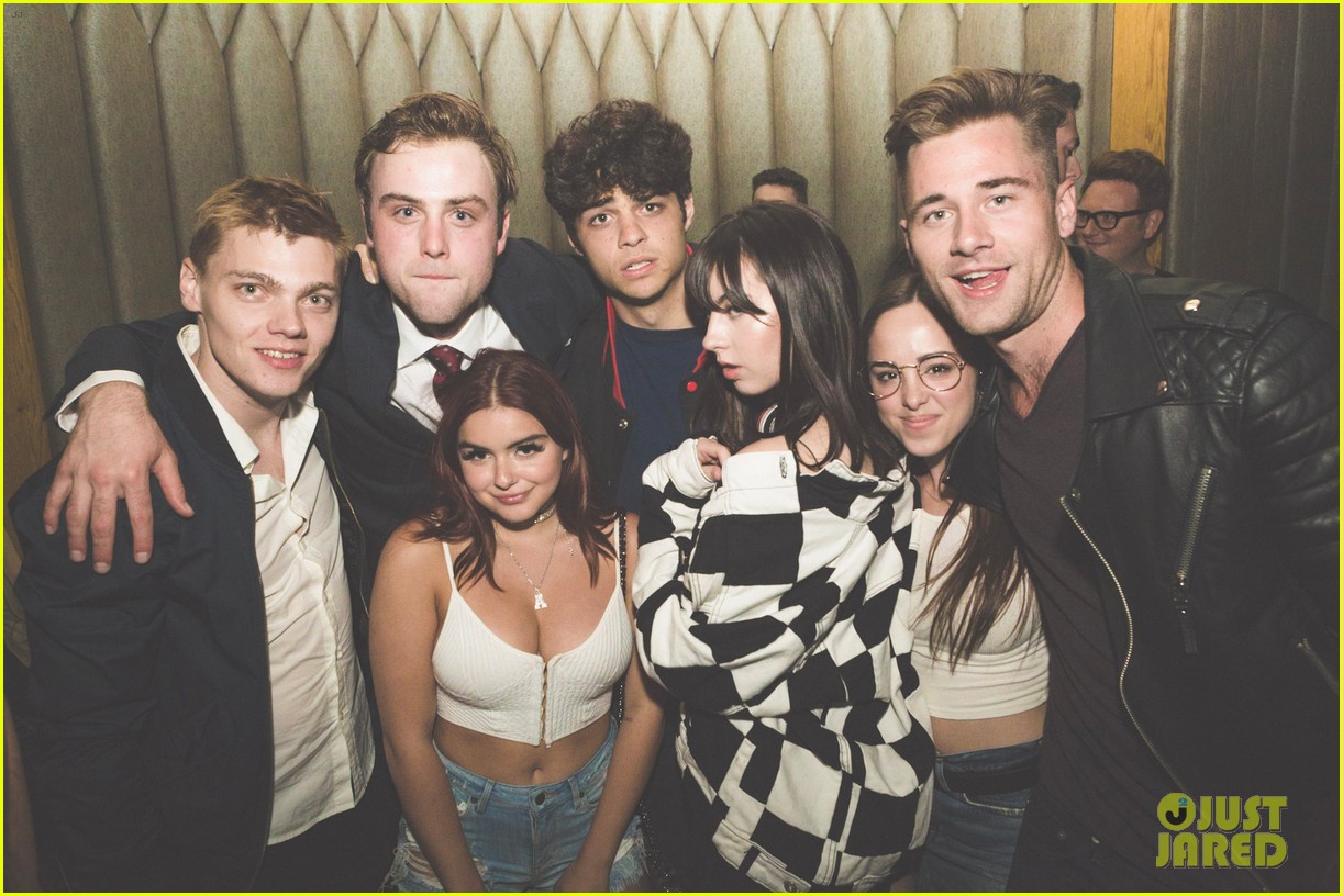 sterling beaumon birthday party ariel winter 053909101