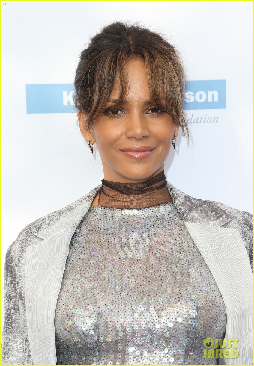 halle berry is not pregnant 253909467