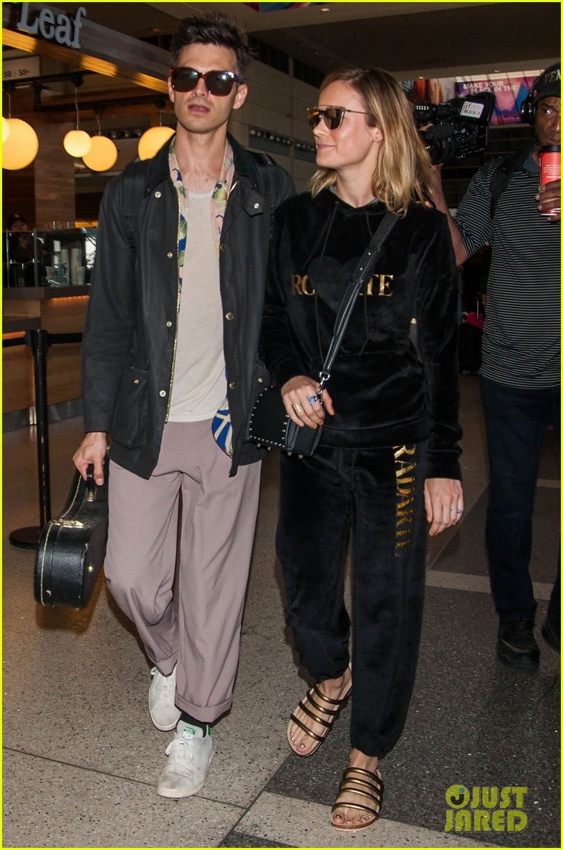 brie larson fiance alec greenwald couple up at lax 053922142