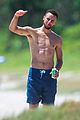 shirtless steph curry hits the beach with wife ayesha 04