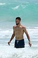 shirtless steph curry hits the beach with wife ayesha 28