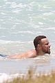 shirtless steph curry hits the beach with wife ayesha 38