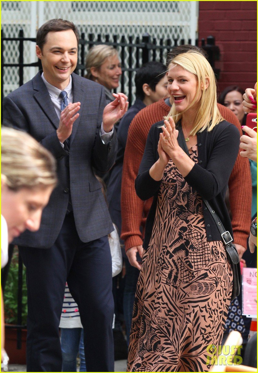 claire danes and jim parsons share lots of laughs on a kid like jake set 03