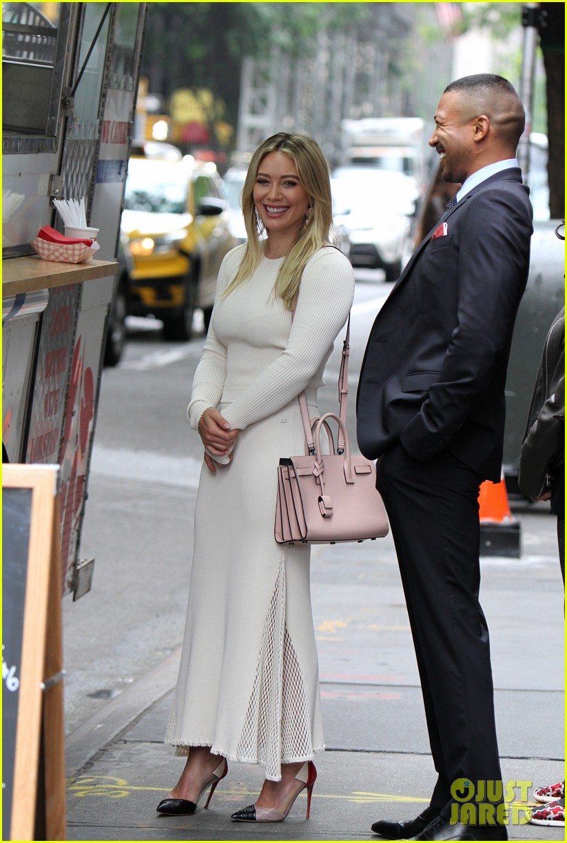 hilary duff stops by food truck on younger season four set 053909852
