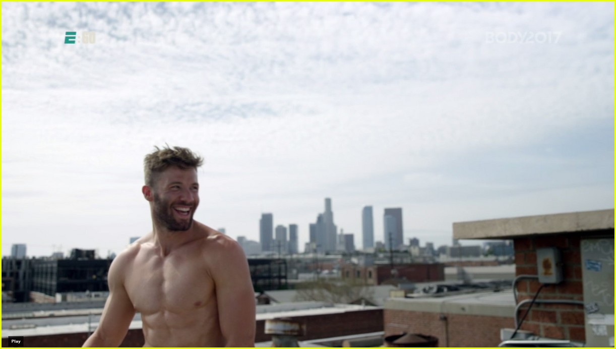 julian edelman bares ripped figure for espn body issue bts video 12