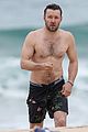 joel edgerton shirtless beach australia 14