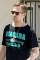ryan gosling relaxes his muscles at an acupuncture clinic 04