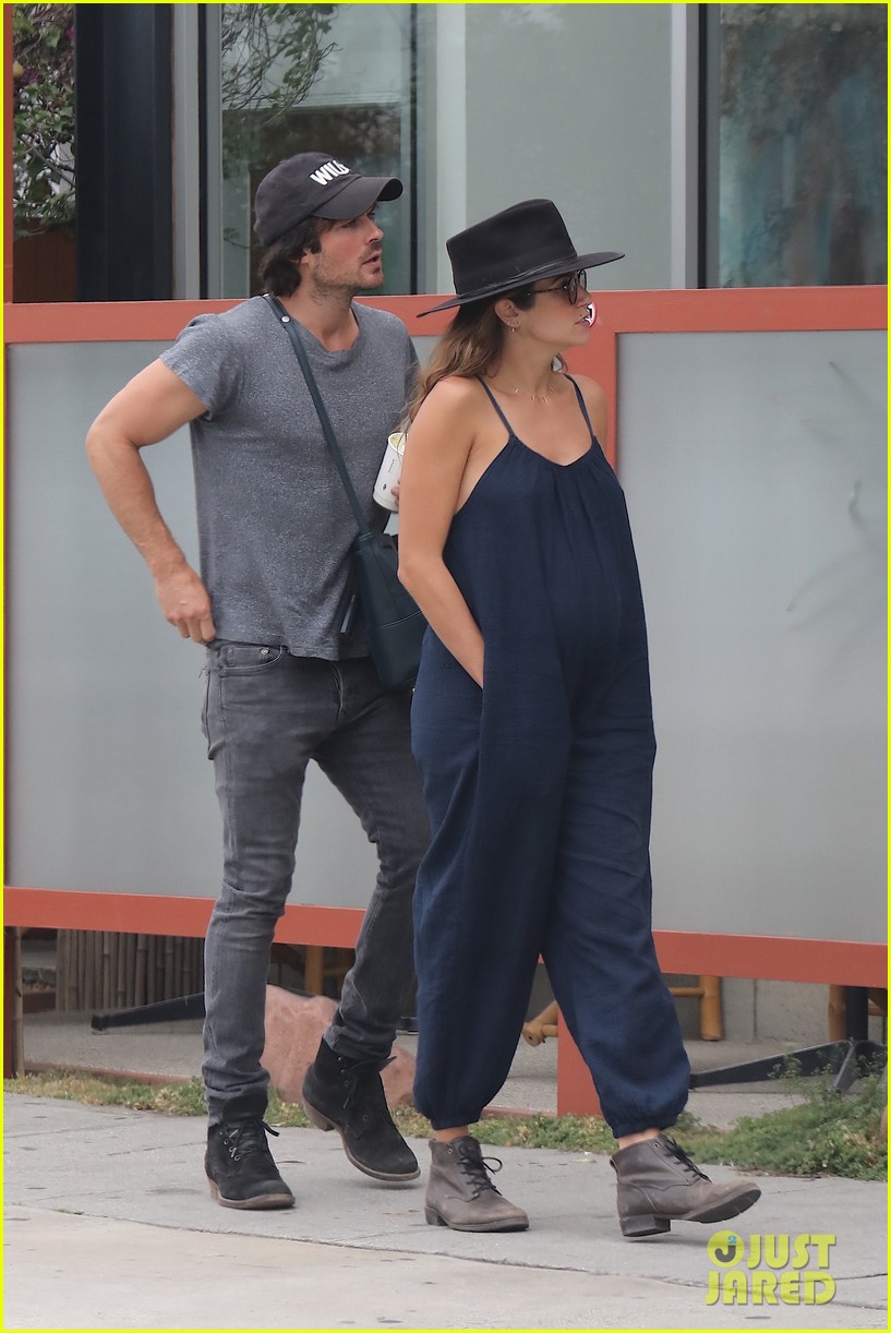 ian somerhalder pregnant nikki reed go for a lunch date 183911336