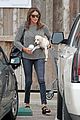 caitlyn jenner takes her new puppy grocery shopping 05