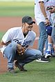 chad michael murray and sarah roemer take their son to dodgers baseball game 02