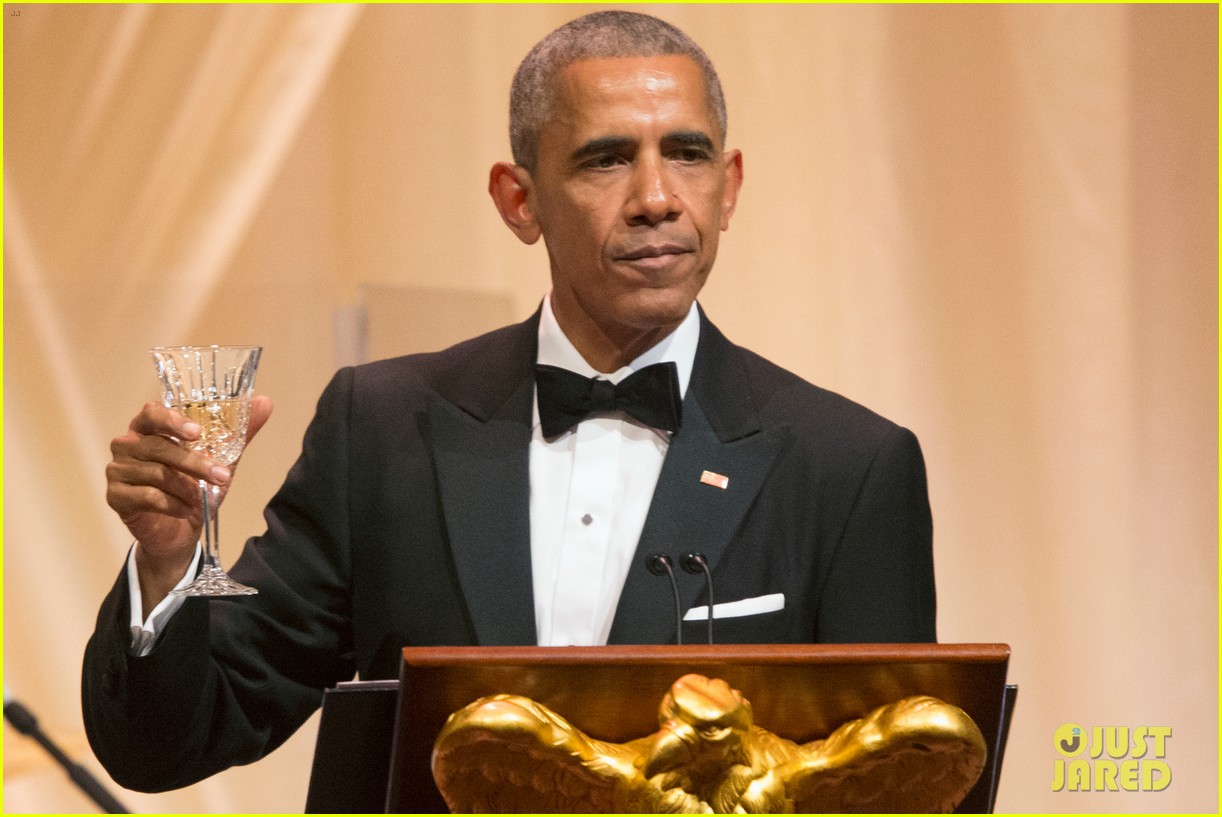 michelle obama says barack wore the same tux for 8 years 02