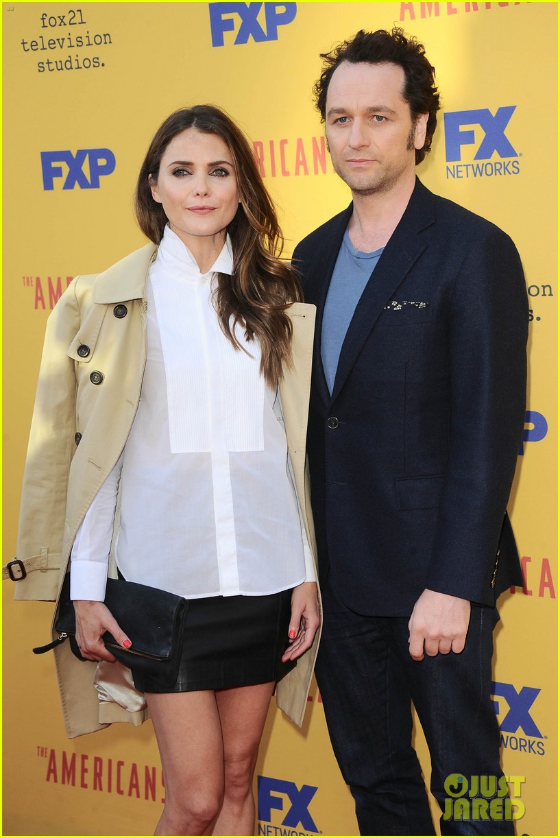 kerri russell matthew rhys couple up to promote the americans in la063908081
