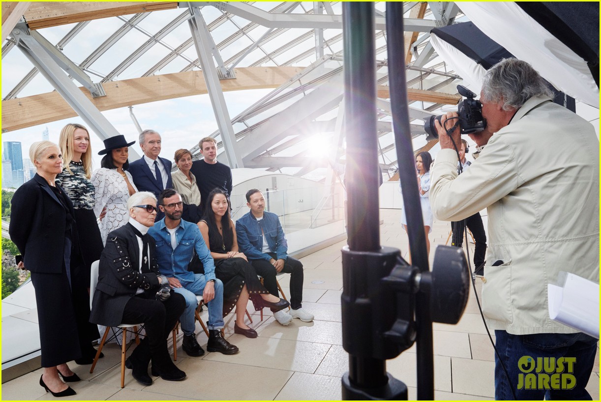 rihanna joins worlds biggest designers at lvmh event in paris 033915440