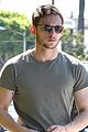 jamie bell flaunts toned arms on his way to lunch 04