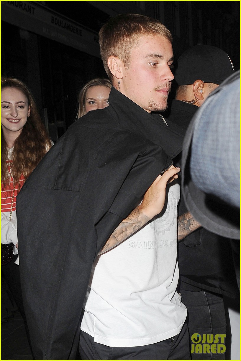 justin bieber hits the town for a night out043922430