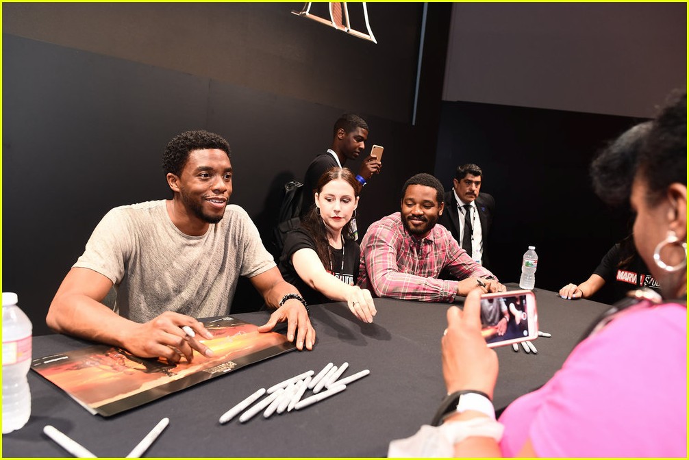 black panthers chadwick boseman meets fans at d23 expo 16
