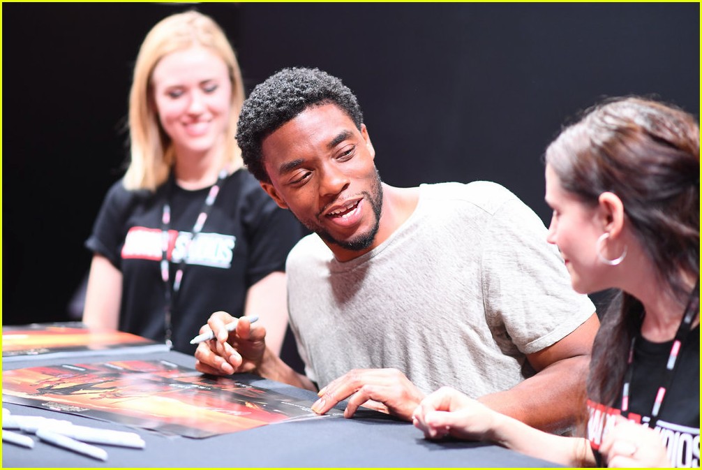 black panthers chadwick boseman meets fans at d23 expo 203928419