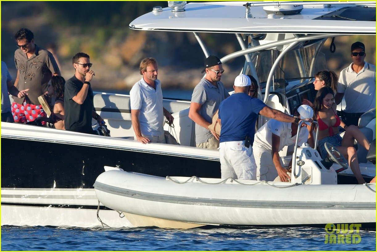 Leonardo DiCaprio & Tobey Maguire Relax On a Yacht in St. Tropez Photo