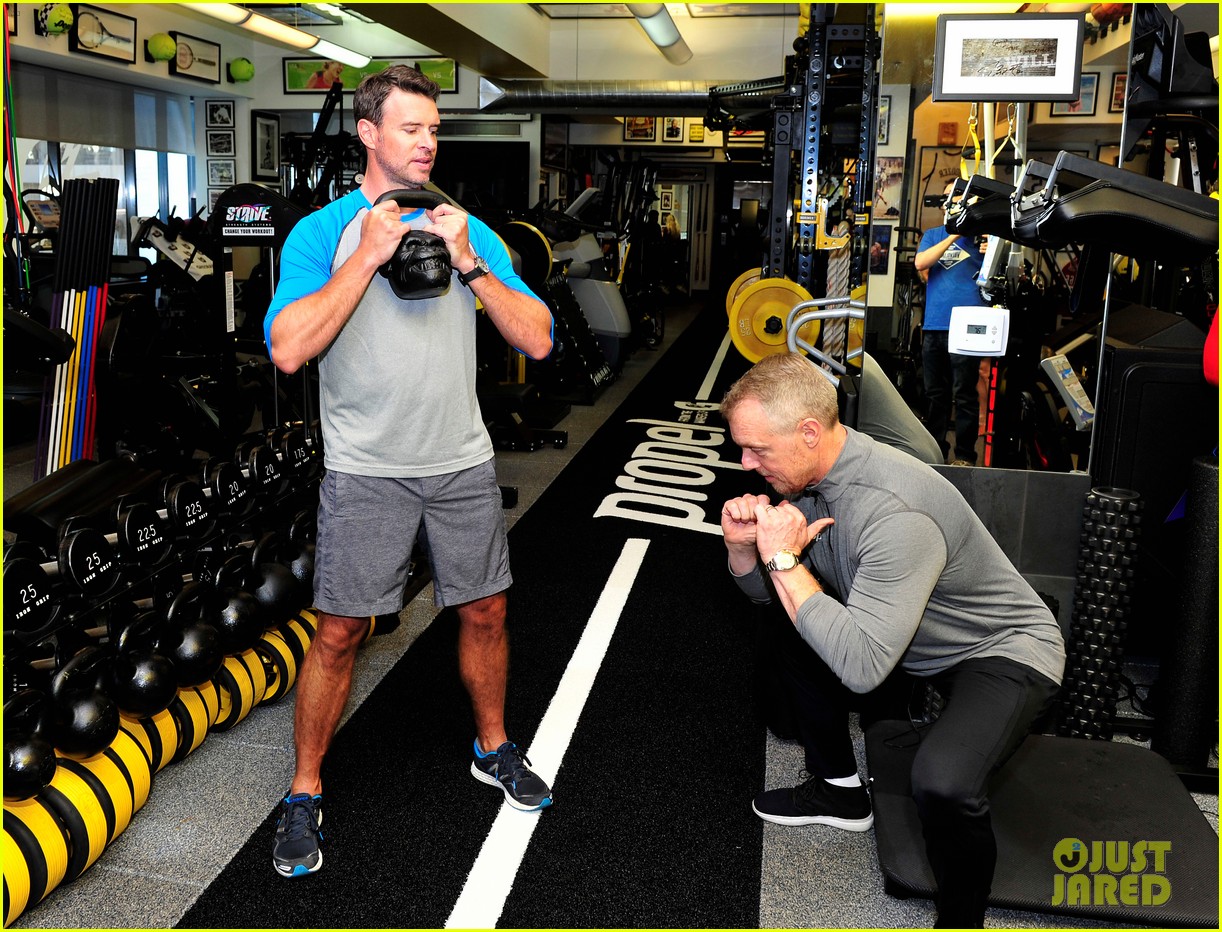 scott foley takes us into his workout with gunnar peterson 033933870