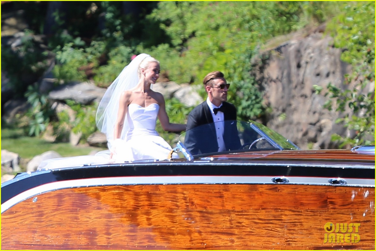 Julianne Hough's Wedding Photos See the Romantic Pics! Photo 3925670