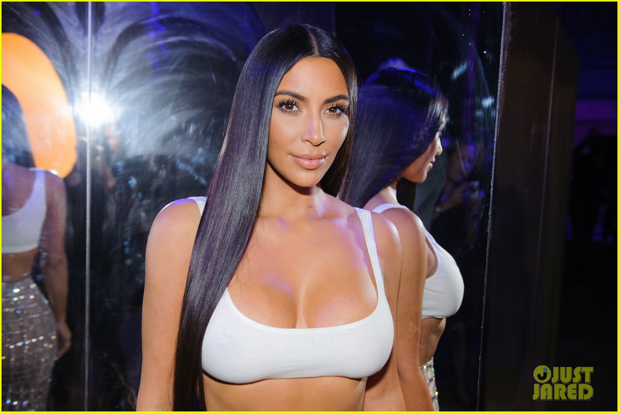 kim kardashian steps out in style to celebrate balmain l a boutique opening 29