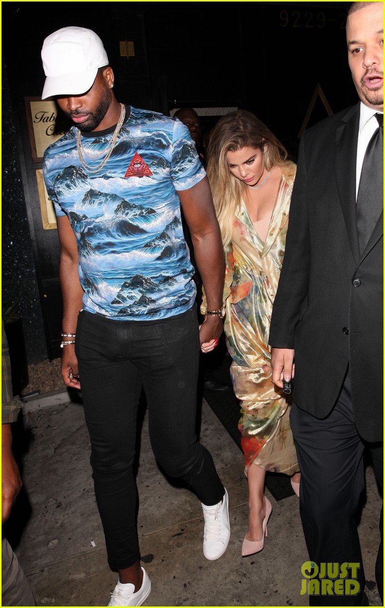 khloe kardashian and tristan thompson couple up for night at the club 053928709