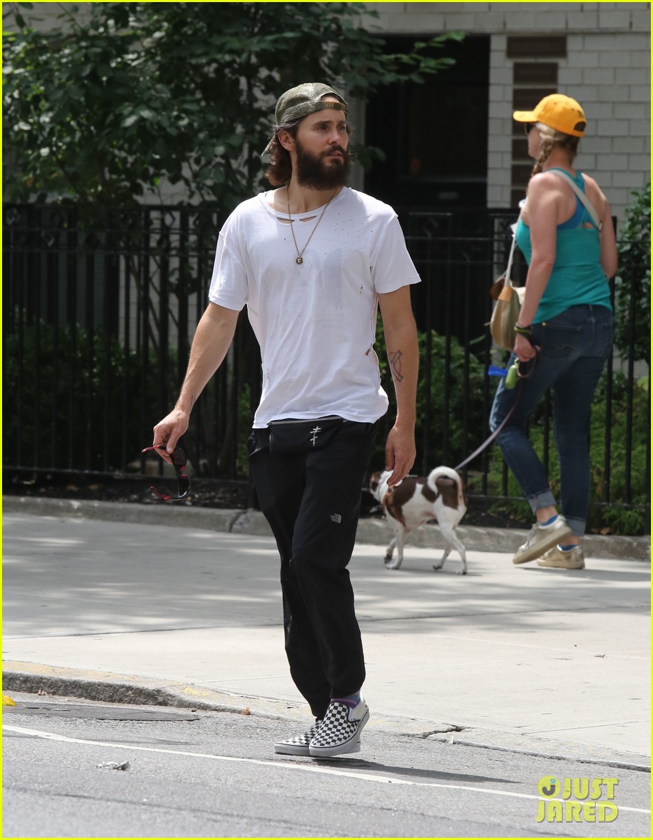 jared leto out in nyc 01