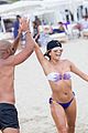 eva longoria flaunts pda with her husband during beach volleyball game 03