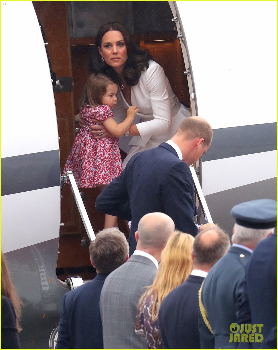 kate middleton prince william arrive in poland with george charlotte 193929258