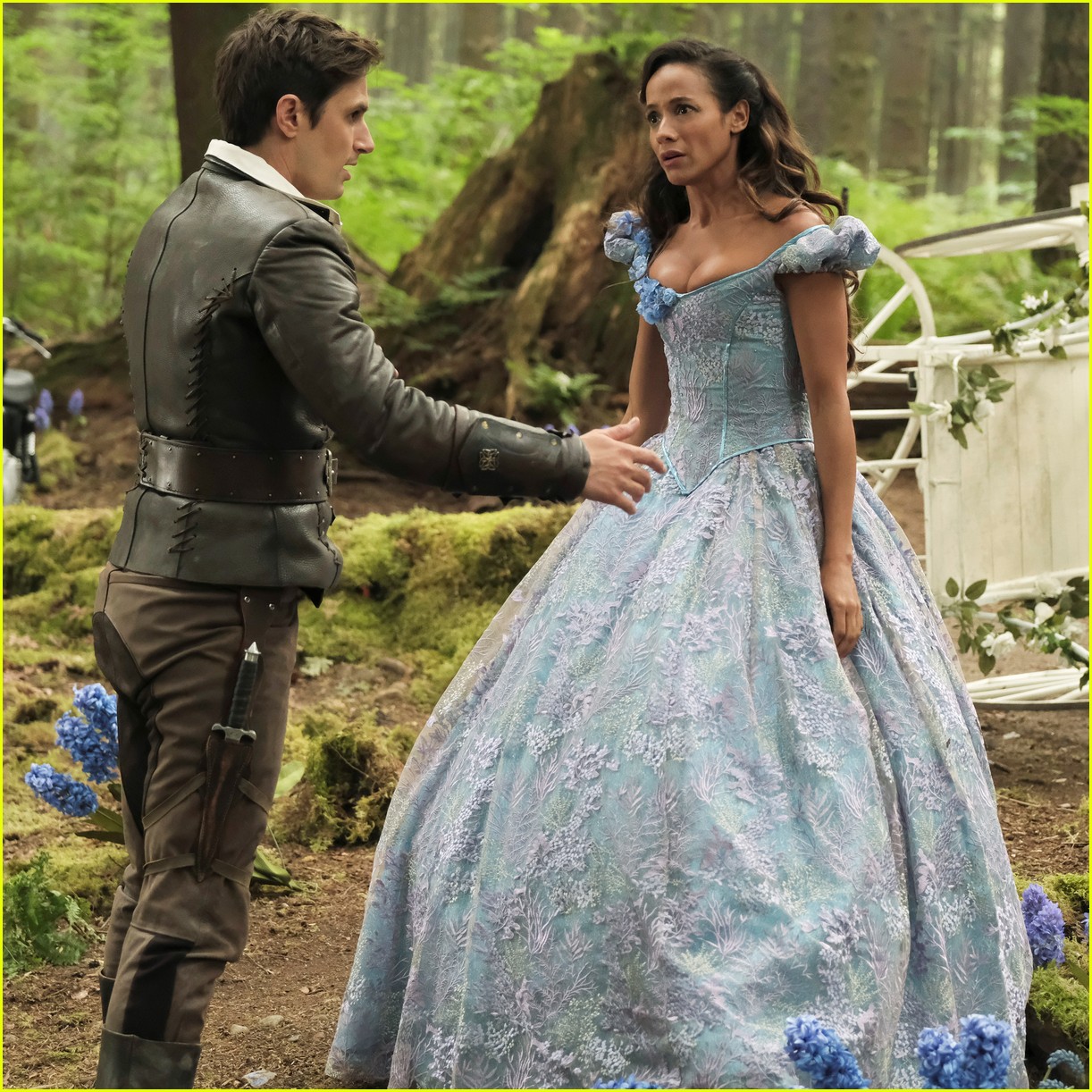 once upon a time season 7 first look dania ramirez andrew j west 023928701