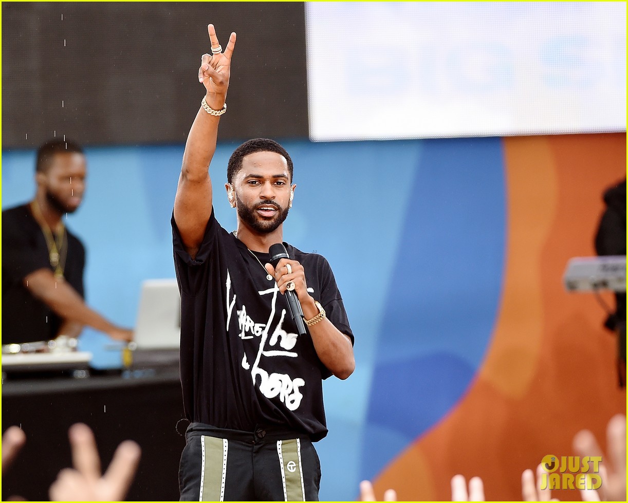 big sean spreads positive message at gma concert 03