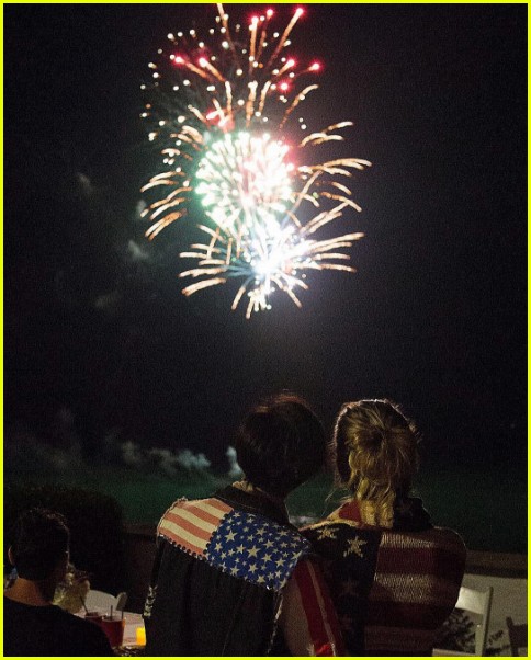 taylor swift fourth of july party 2016 24