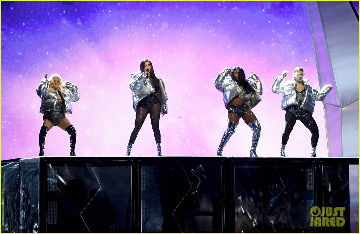 Fifth Harmony Throws Shade at Camila Cabello During MTV VMAs 2017