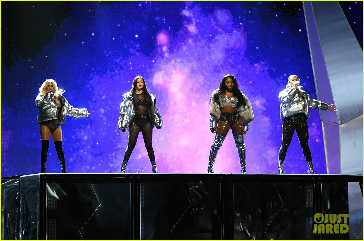 Fifth Harmony Throws Shade at Camila Cabello During MTV VMAs 2017