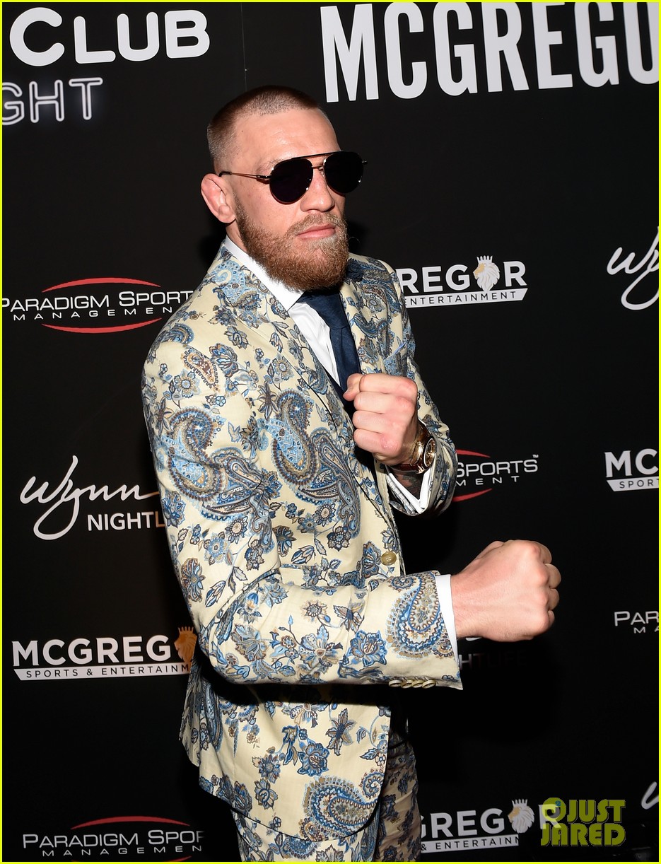 conor mcgregor hosts post fight after party at encore beach club in vegas 073946326