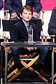 jim parsons introducers young sheldon star iain armitage 08