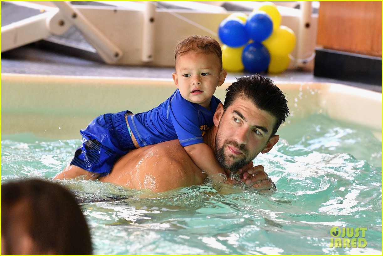 michael phelps adorable family team up with huggies 033944084