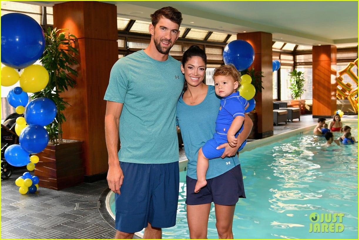 michael phelps adorable family team up with huggies 123944093