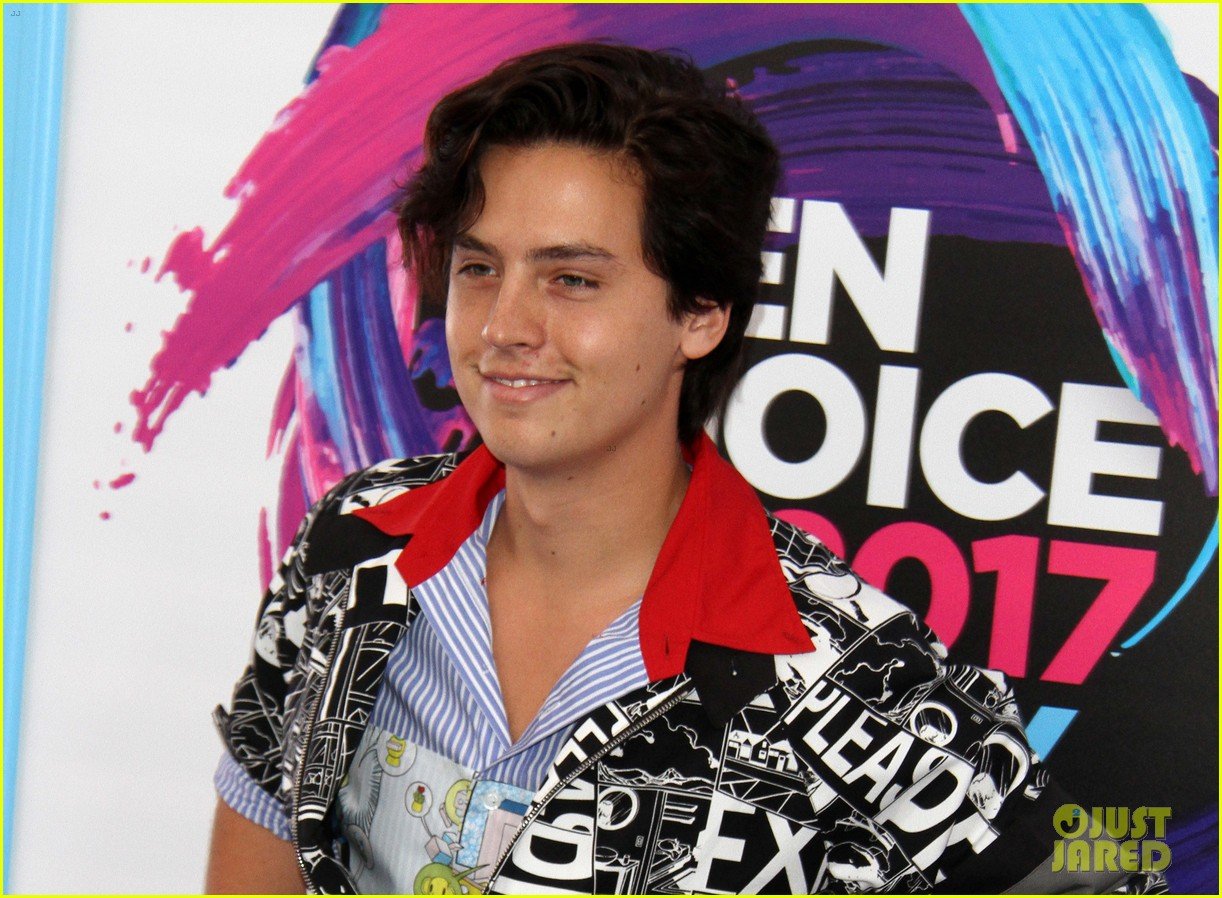 'Riverdale' Wins Lots of Awards at Teen Choice Awards 2017! Photo