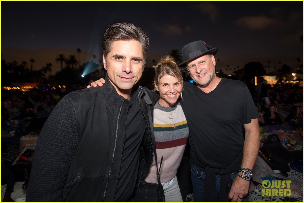 john stamos celebrates birthay with lor loughling dave coulier 033943880