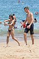 tinder couple josh michelle hit the beach in hawaii 07