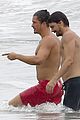 orlando bloom goes shirtless in malibu for labor day weekend 16