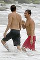 orlando bloom goes shirtless in malibu for labor day weekend 18