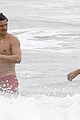 orlando bloom goes shirtless in malibu for labor day weekend 19