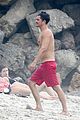 orlando bloom goes shirtless in malibu for labor day weekend 39