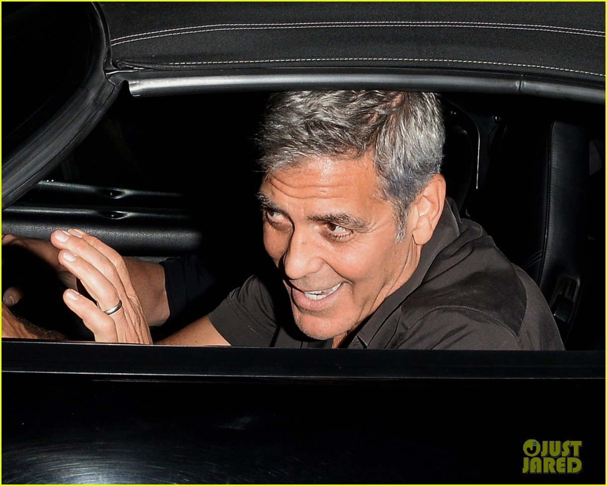george clooney flahses his pearly whites during guys night out with rande gerber 03