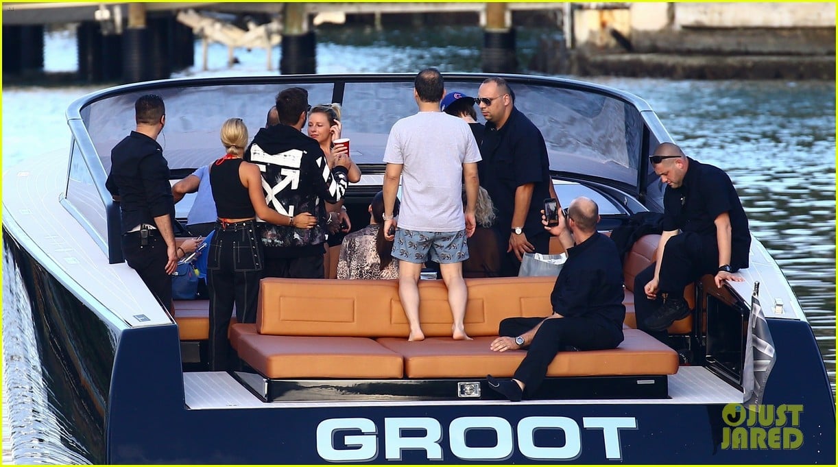 scott disick and sofia richie flaunt pda on a boat with friends2 233963301
