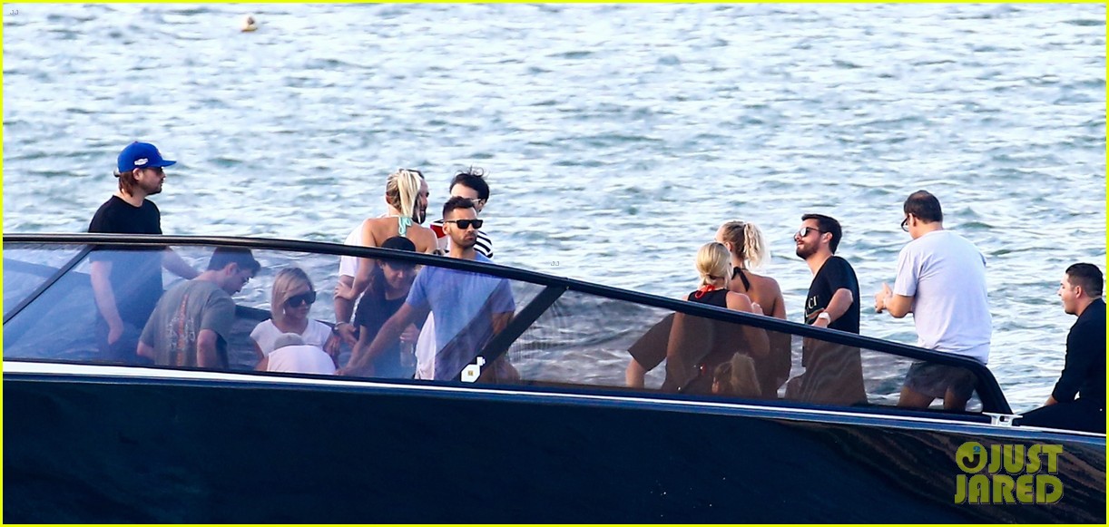 scott disick and sofia richie flaunt pda on a boat with friends2 313963309