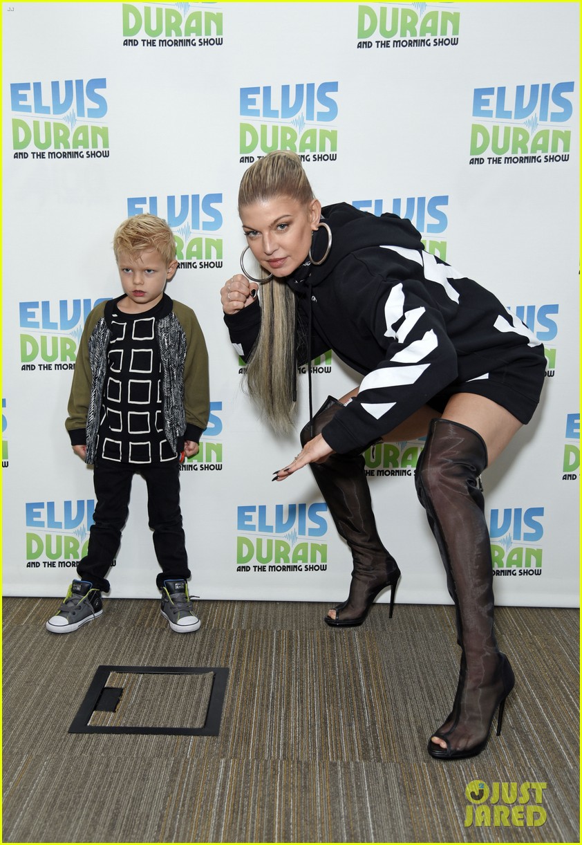 Fergie Brings Son Axl to Promote 'Double Dutchess'! Photo 3964047